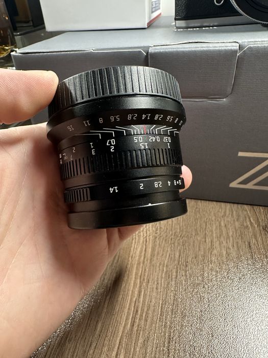 Nikon Z fc + 16-50mm + 7Artisans 35mm F1.4 + Godox – като нов