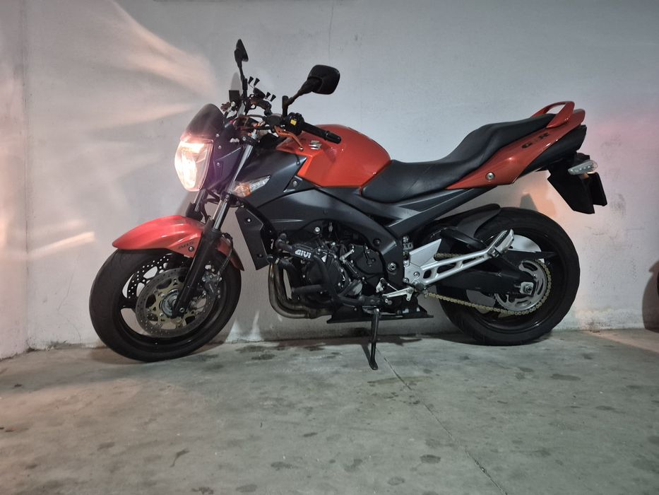 Suzuki gsr 600 abs