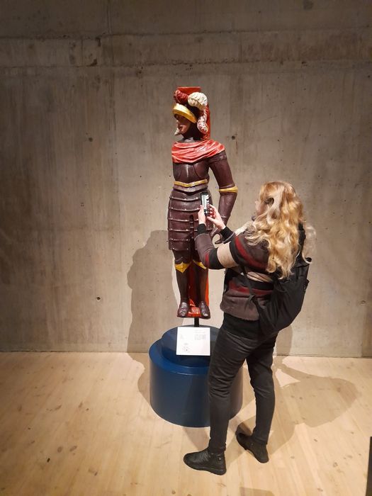 Дамски черни боти от естествена кожа