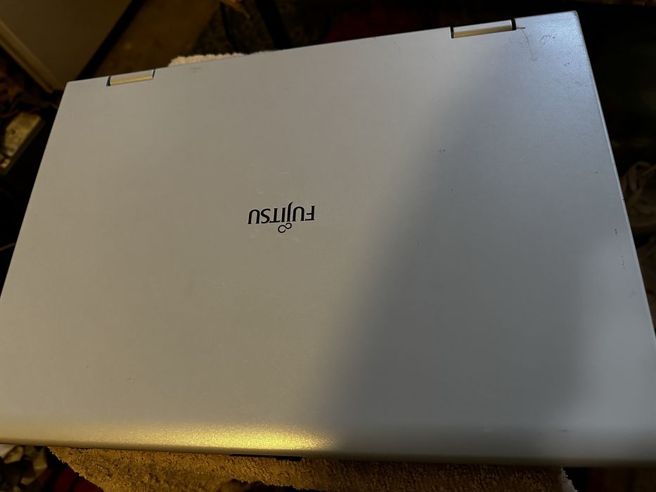 Laptop Fujitsu functional.