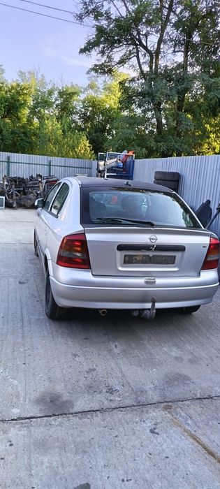 Bara spate opel astea g