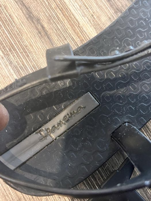 Дамски сандали