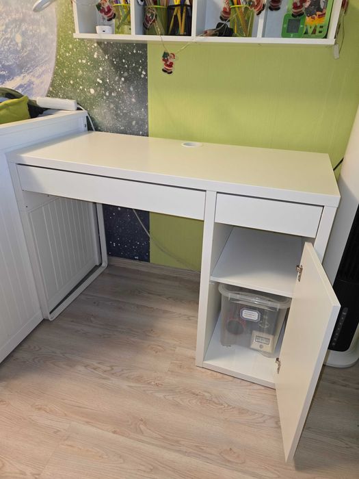 Бюро от Икея  99лв.