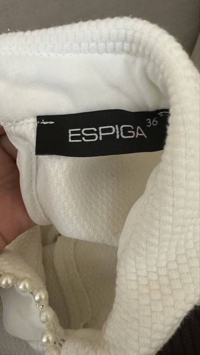 Белое мини платье