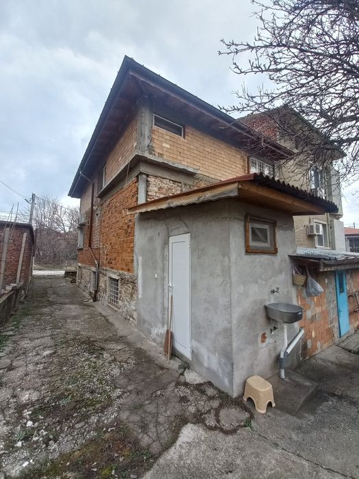 Продава се Къща в Хасково, Промишлена зона - Север - 60 кв.м за 1785 €/кв.м - Снимка #1