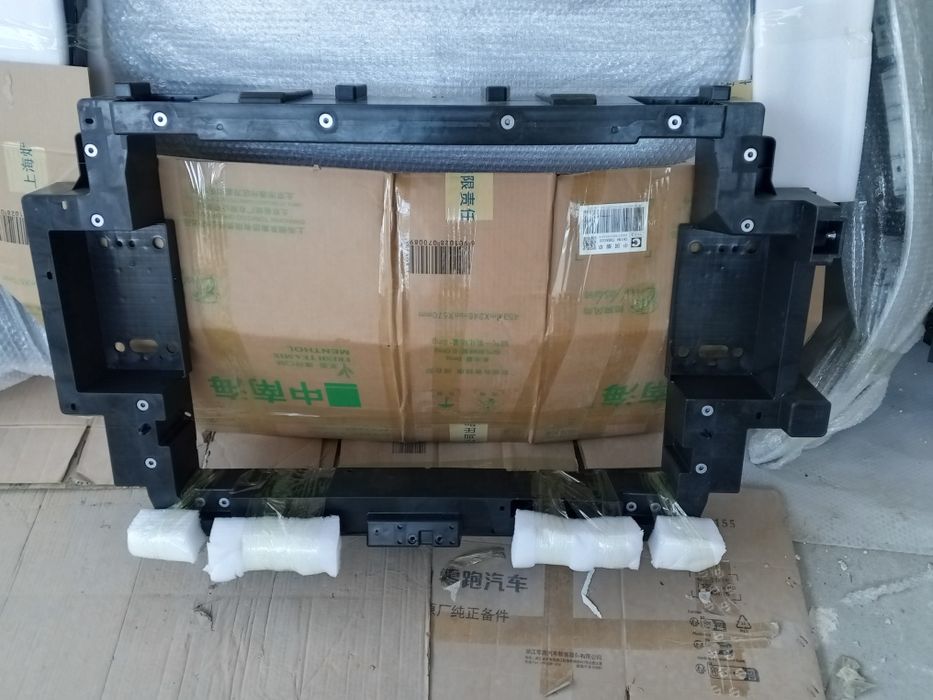 Рамка радиатора Dongfeng EP008