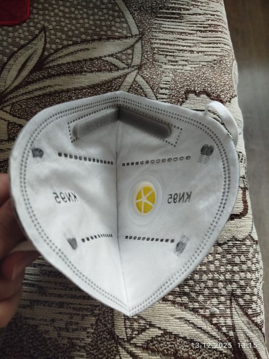 Маска  респиратор kn 95