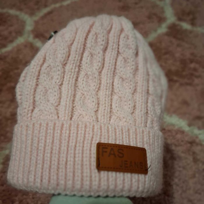 Розова     Шапка