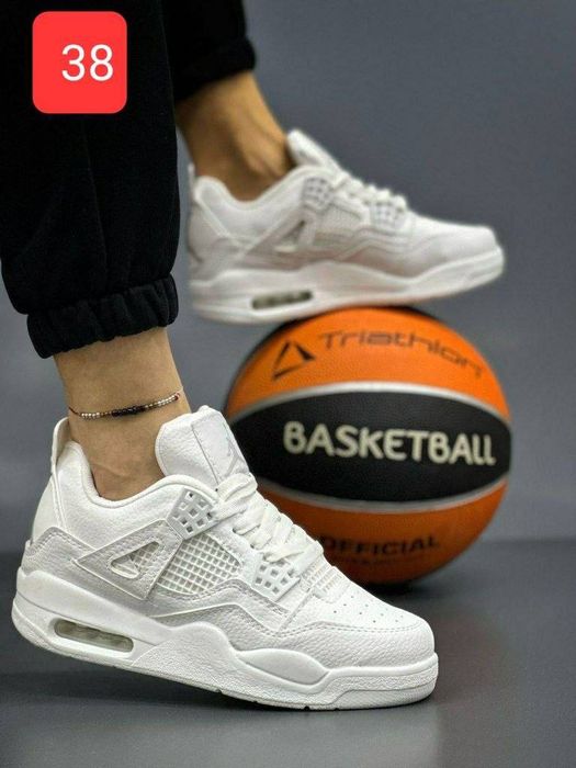 Adidasi superbi model