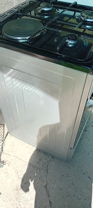 Газ плита одной электроники плитой