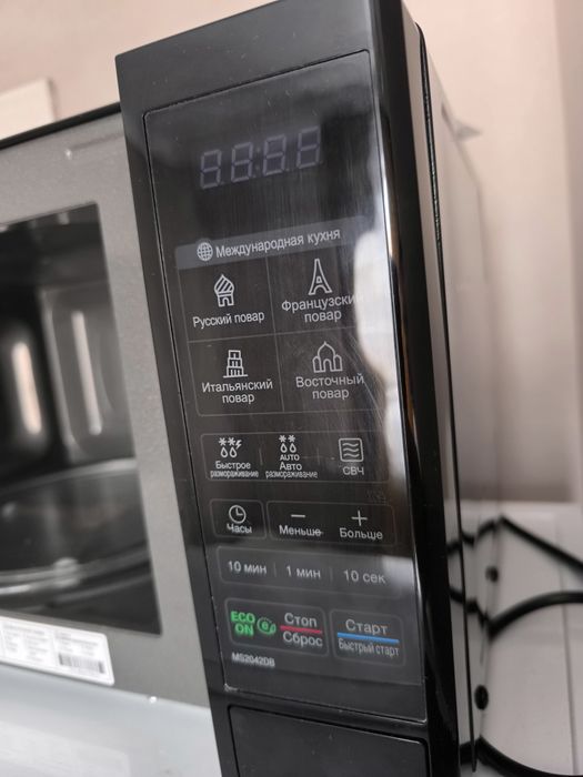 Продам микроволновую печь.