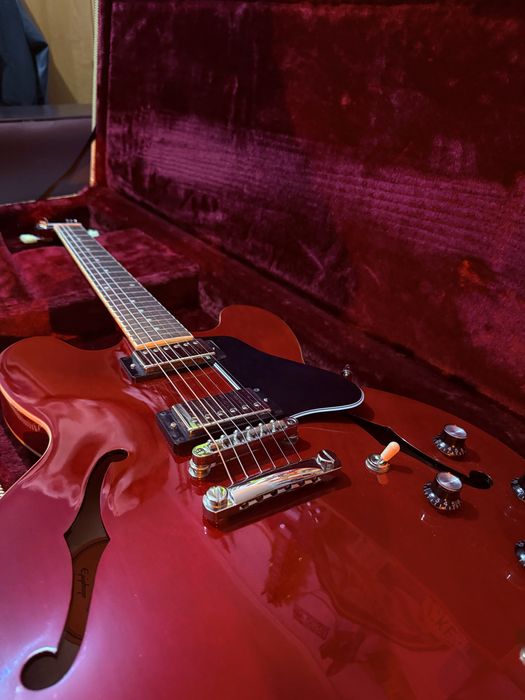 Электрогитара Epiphone ES-335