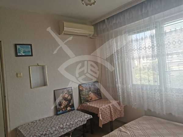 Двустаен апартамент в Изгрев 100171