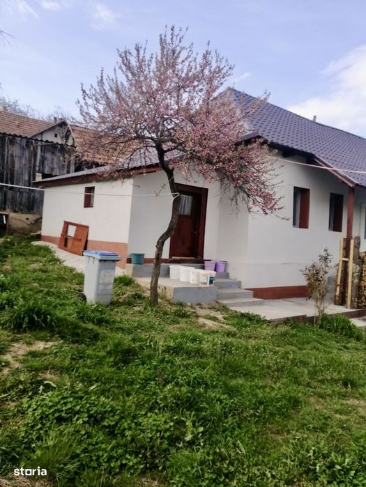 Casa Renovata Integral | Centrul Satului | 95Mp Util | 900Mp Teren
