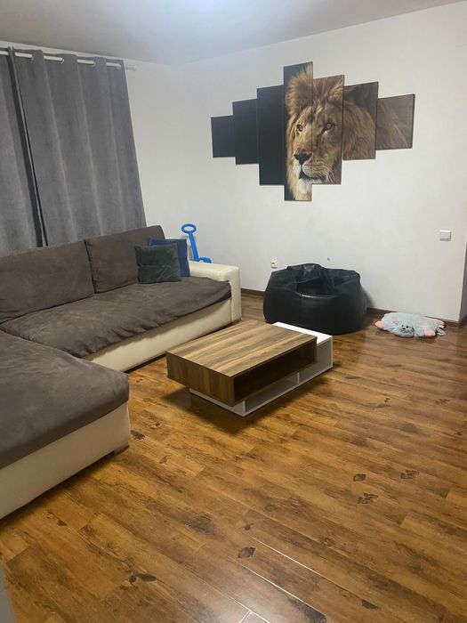 Vand apartament 2 camere etaj 2