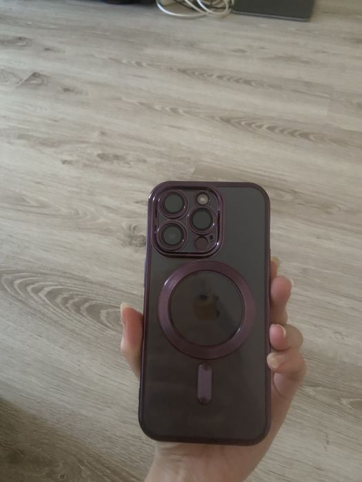 Продам айфон 14 про на 256 г