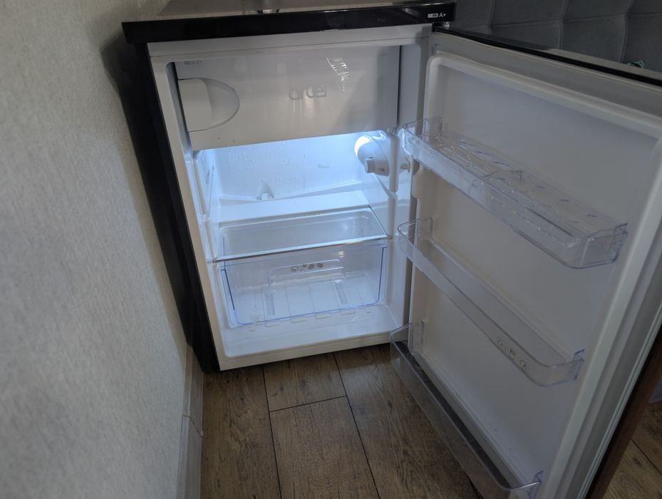 Холодильник Artel HS-137 RN