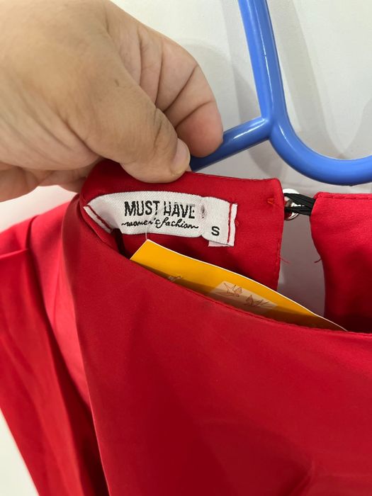 Продам модный женский новый платье