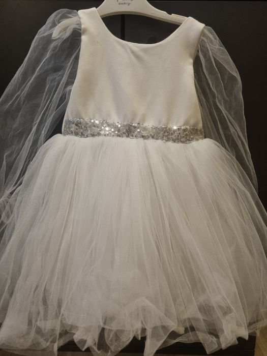 Рокля  за  повод