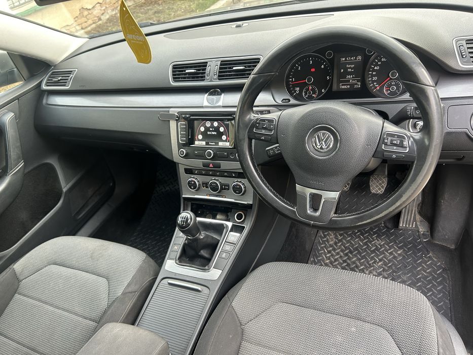 VW Pasat B7 1,6tdi 105ks na chasti/Пасат Б7 1,6тди 105кс на части