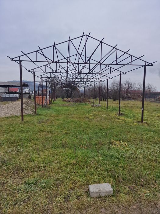 Structură metalică solidă