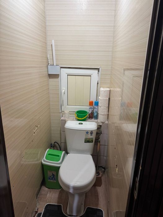 Сергели 1  3/3/5 Нахтга сотилади метрога якин автобус йуналишлари бор