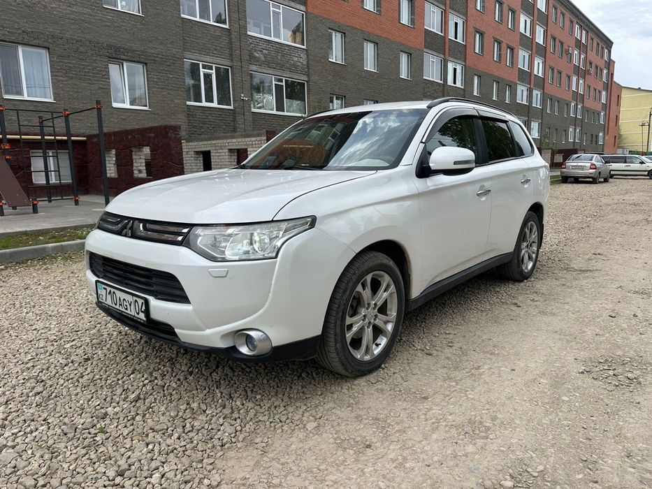 Срочно продается Mitsubishi outlander 3