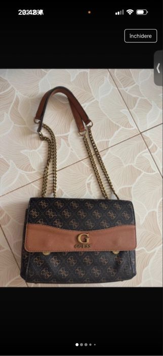 Geantă umăr Guess