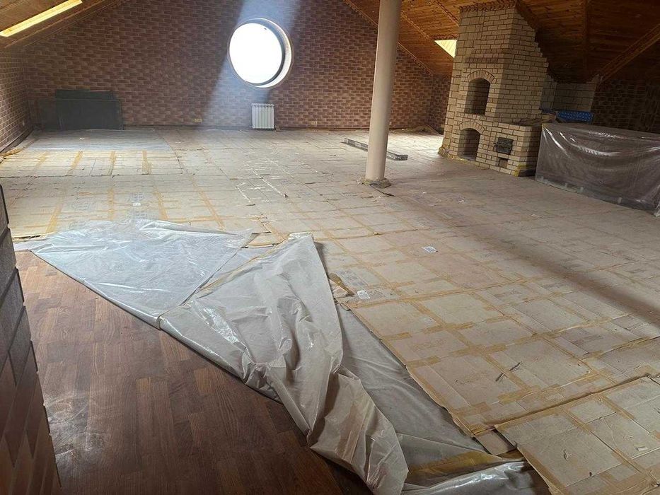 СРОЧНО!!! Продам коттедж в центре  города