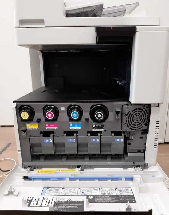 kak noviy iR Canon C3025i sotiladi-malo pechatol-27000 list