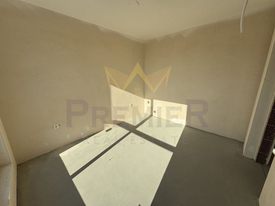 Продава се Тристаен апартамент в Варна, Виница - 86 кв.м за 1744 €/кв.м - Снимка #9