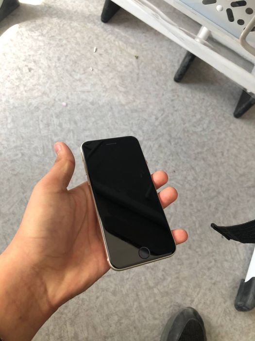 iphone se 3rd gen 2023