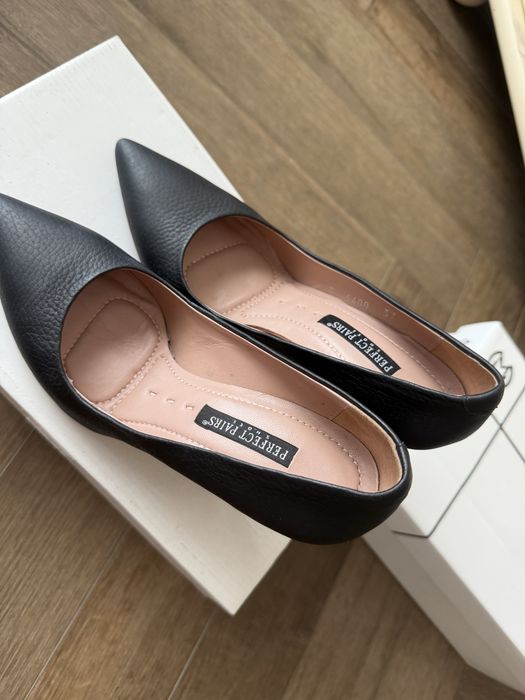 Продам лодочки марки perfect pairs
