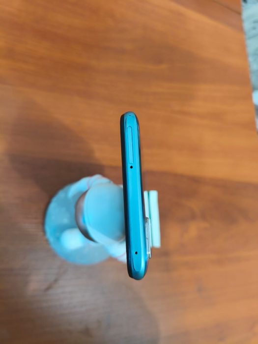 Продам телефон vivo Y53s