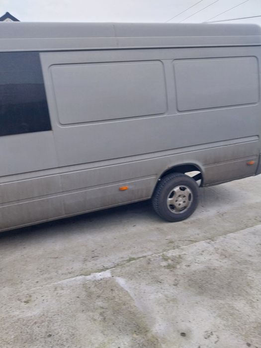 Vând duba Mercedes Sprinten