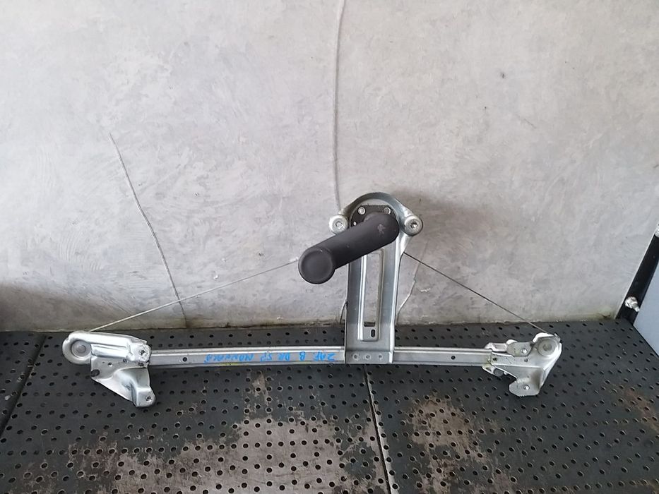 Macara manuala dreapta spate opel zafira b a05 13132228