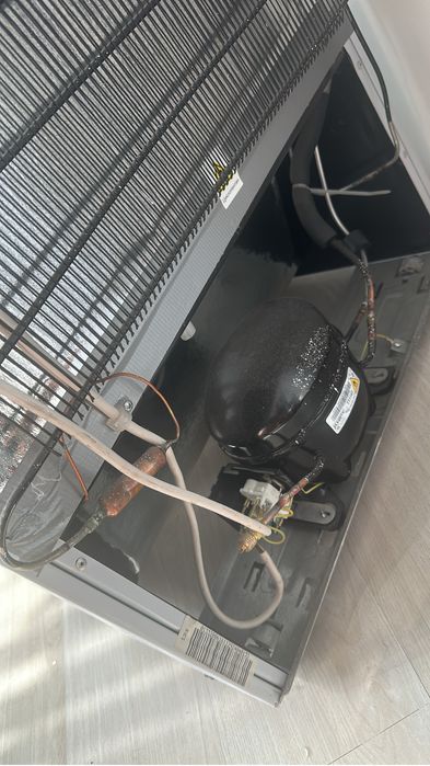 Холодильник бирюса в отличном состояний