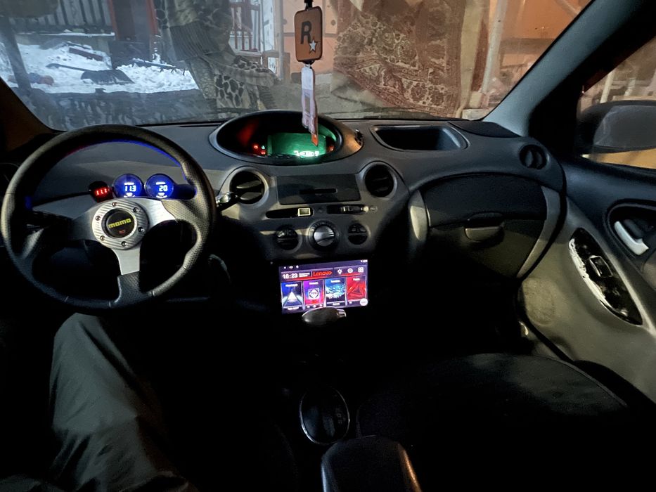 Toyota Vitz 2003