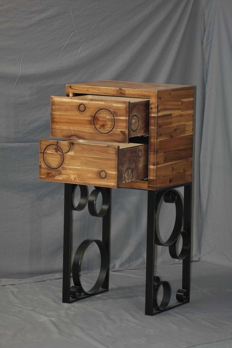 Авторски шкаф с две чекмеджета