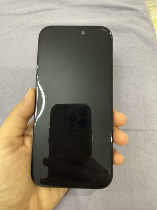 Продам айфон 16