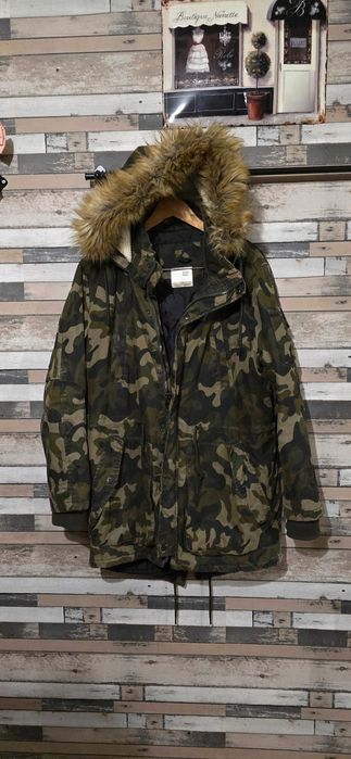 Bershka L-мъжка парка /яке (х-326)