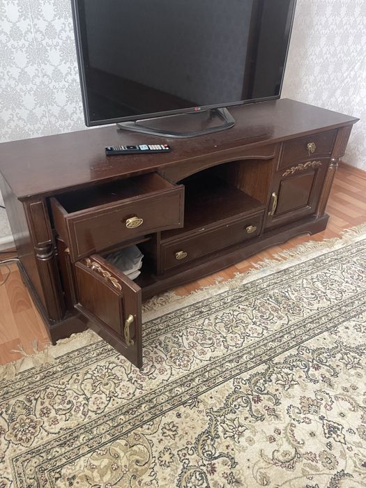 Продам тумбу под теливизор