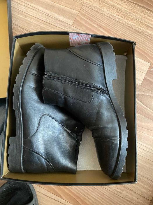 Продам обувь ,в хорошем состояний