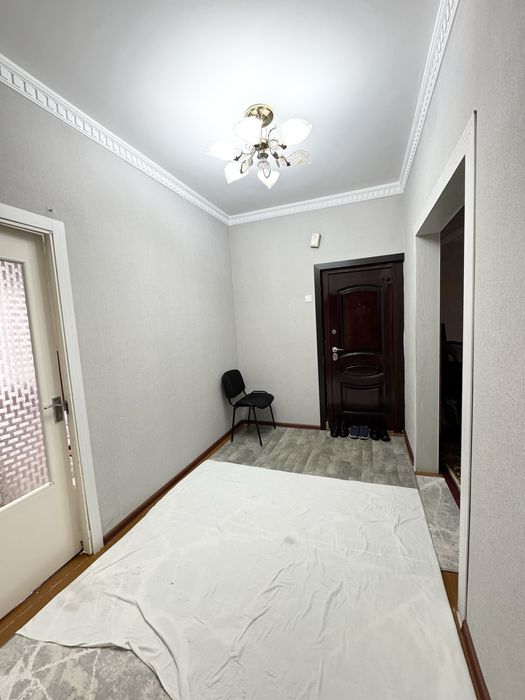 Продается 4 комнатная квартира.Мирзо Улугбекский район.Массив Карасу-6