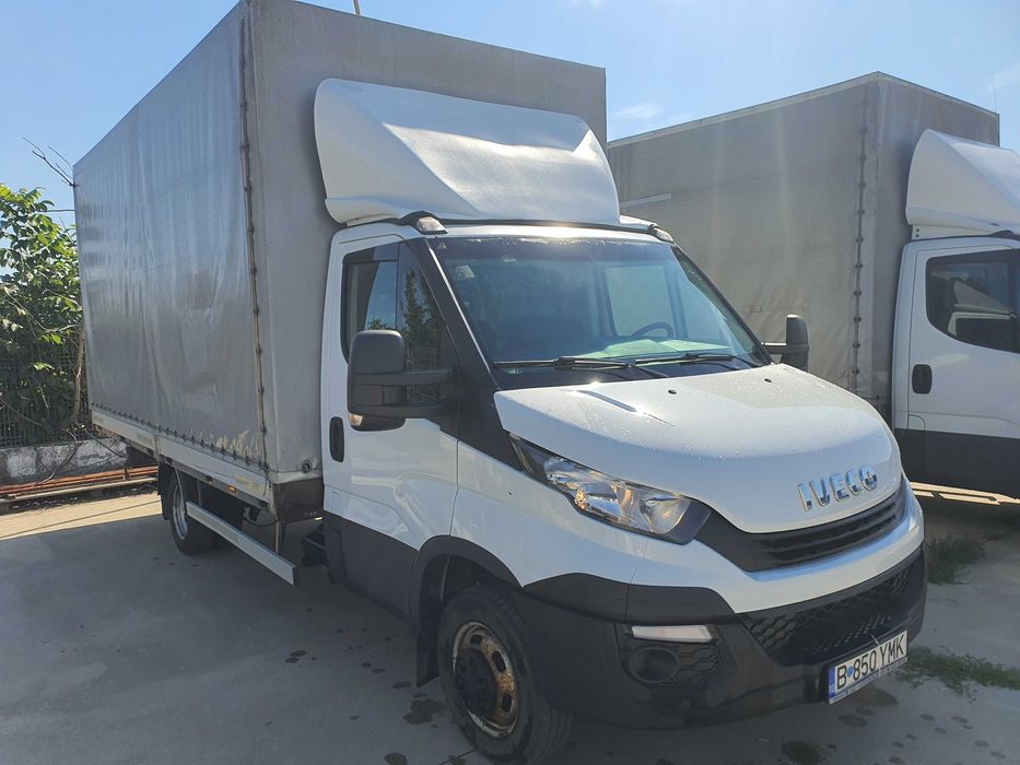 Autoutilitara Iveco Daily 35 C15 cu prelata
