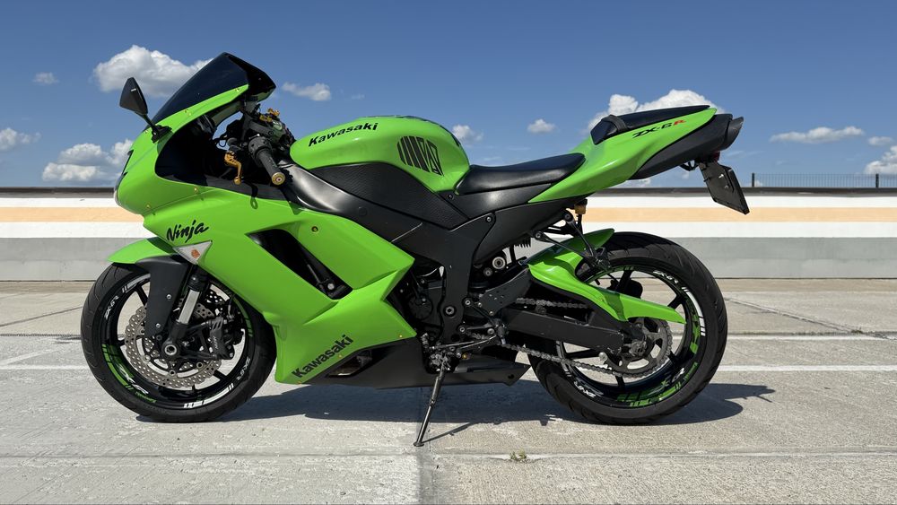 Vând Kawasaki ZX-6R