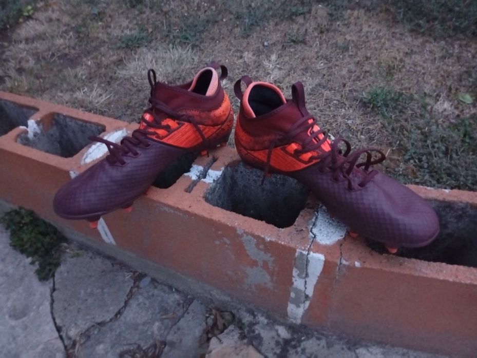 Футболни обувки kipsta (бутонки)