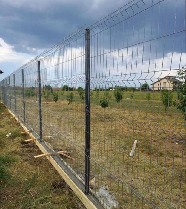 Vând  garduri din plasa burdurata