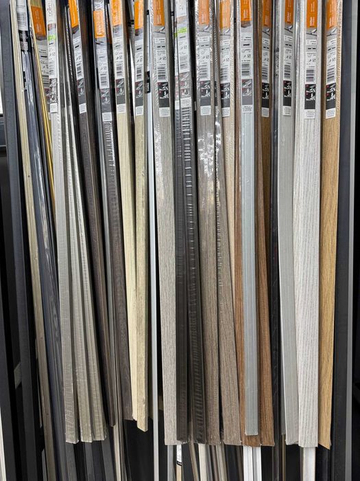 Плинтусы и пороги для пола