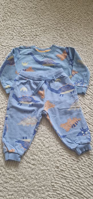 Дрехи за момче 74/80